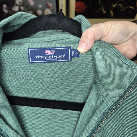 Vineyard Vines Men's Green Quarter-Zip Sweater 1002/1450 - Picture 3 of 4